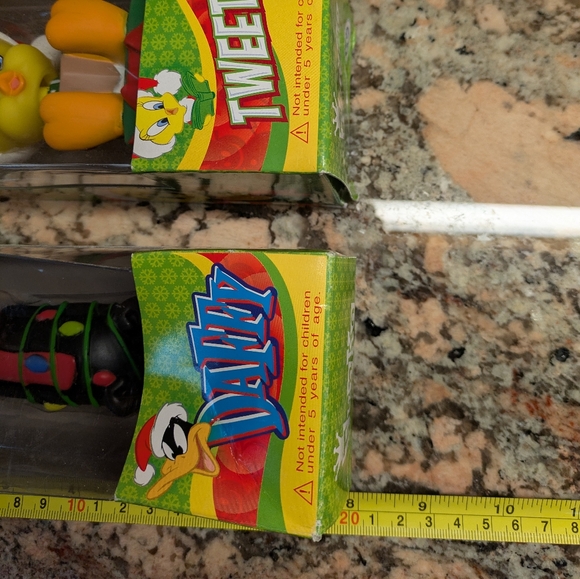 NIB Funko Bobble-Head Xmas Daffy Duck - Picture 6 of 7